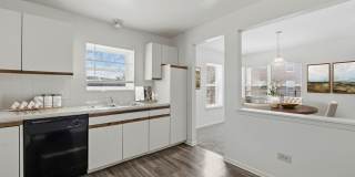 Avery at Arlington Lakes Gallery 19