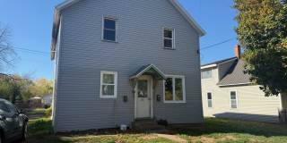 323 14th Avenue W - Upper Gallery 1