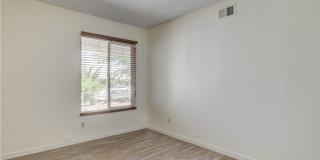 2085 Wagonwheel Avenue Gallery 6