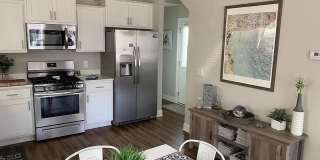 BEAUTIFUL Modern 3 Bedroom Home BEAUTIFUL Modern 3 Bedroom Home Gallery 1