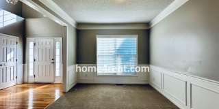 Gorgeous, Updated Home w/ Granite Counters and Wood Floors in Kitchen, Walkout Finished Basement! Gallery 6