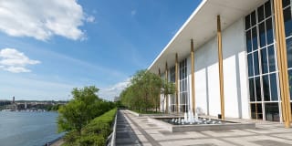 2400 Pennsylvania Avenue Gallery 31