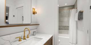 117 W Hyman Gallery 25