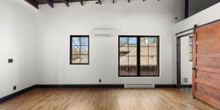 Thiel on 9th Gallery 20