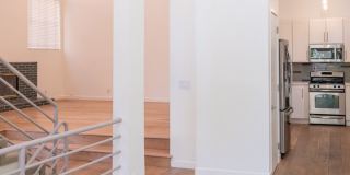 Contemporary Architectural 3bed 3bath + Office + Studio - Prime Mt. Washington Gallery 11