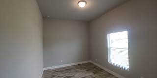 Coming Soon!   4/2 Single Family Home Gallery 24