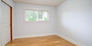 Lovely Ranch style home with park like rear fenced yard, Commonwealth lake Park just around the corner. Gallery 19