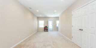 Room in 3 Bedroom Townhome at Big Bass Dr Gallery 19