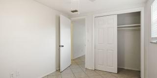 417 Milwaukee Avenue Gallery 12