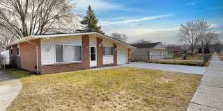 547 S Hawthorne Street Gallery 1