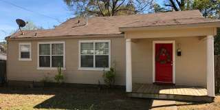 Super cute home right off of Line Avenue! Gallery 1