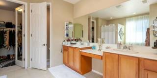 Spacious 5BR House in Palmdale Spacious 5BR House in Palmdale Gallery 13
