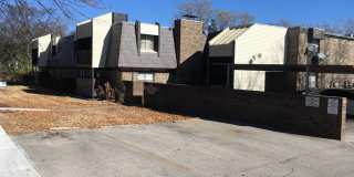 quiet complex, 1200 sq feet , walk in closet second floor Gallery 8