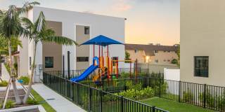 ID Oakland Park Gallery 56