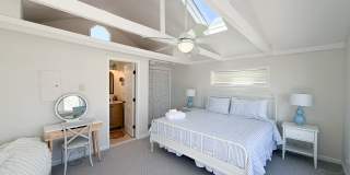 18 Field Court Gallery 24