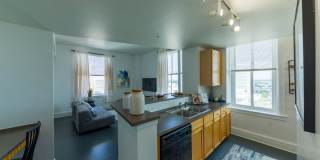 11 East Forsyth Apartments Gallery 9