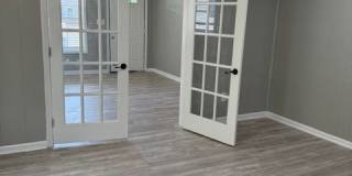 505 East Washington Avenue Gallery 7