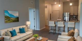 112 E Greenhill Lane Gallery 3