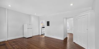 2124 SPRUCE Street Gallery 8