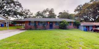 Precious updated 3 bed/1bath located in Oakleigh Heights Gallery 1