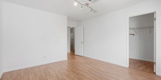 556 Yacht Harbor Drive Gallery 21