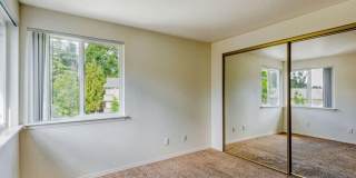 Willamette Falls Court Apartments Gallery 13