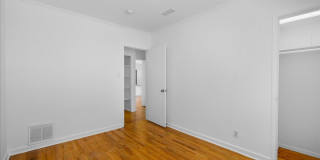 Corner lot home on a classic tree lined Beverly Hills street Gallery 21