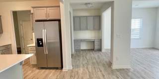 BEAUTIFUL Paired Home 3 br 2.5 ba with 2 car garage minutes from I-77 and I-40 - AUGUST MOVE IN Gallery 4