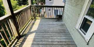 NEWLY RENOVATED PENTHOUSE UNIT Gallery 16