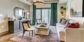 The Christopher Gallery 8