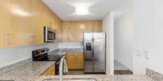 207 W WASHINGTON Square Gallery 14