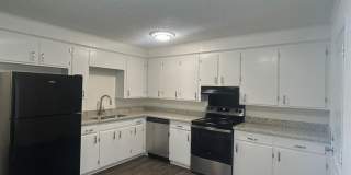 4BR Home Minutes from Downtown & Fort Jackson Gallery 6