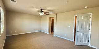 Charming 4 Bedroom Home in Springlake Gallery 40