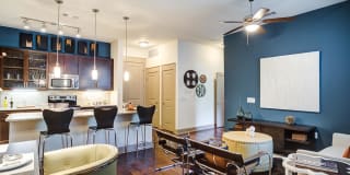 Caroline Uptown West Gallery 10