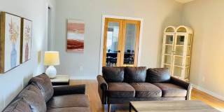 501 E Poplar Ave Gallery 11