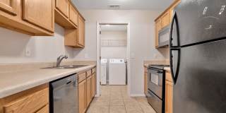 Beautiful 4-bedroom 2 bath Home in Bentonville! Gallery 10