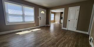 Spacious 2-Bedroom, 1-Bathroom Home AVAILABLE NOW!! Gallery 5
