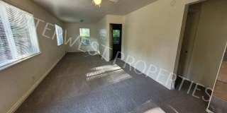 Cozy 3 bd House in Oregon City with Garage, Storage, & W/D Hookups! Gallery 3
