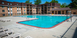 Oakton Park Apartments Gallery 10