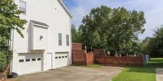 Welcome to 4820 Manteo Lane—3 BD/2.5 BA house located on a cul-de-sac street in the Farmbrook Subdivision! Gallery 4