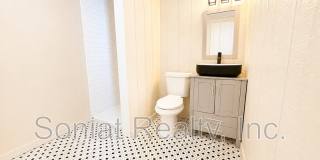 2508-10 Freret St. Gallery 10