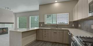 The Carillon Apartments Gallery 27