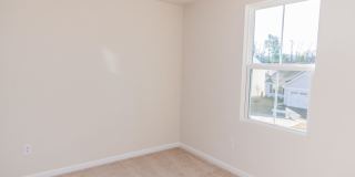 4 Bedroom Home in Waynesboro Gallery 21