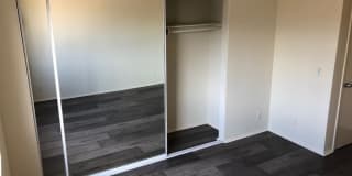 1200 N Mansfield Ave Gallery 3