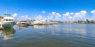 ** SMOKEHOUSE BAY OF MARCO ** 2/2 SEASONAL UNIT ON MARCO ISLAND AVAILABLE ** BEST WATERWAY VIEW HERE ** Gallery 24