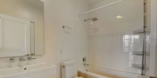 Contemporary Townhome Steps from Jefferson Park & LoHi!! Gallery 21