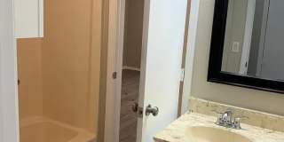 Cozy 2 Bedroom Duplex in the Heart of Broken Arrow Gallery 7