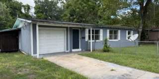 3-bedroom, 2-bathroom single-family home Gallery 1