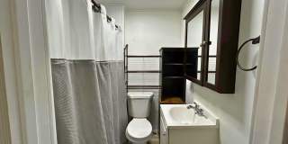 3 bedroom/1 bathroom Single-Family Home for Rent Gallery 9
