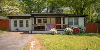 120 Hillside St - Available June 2026! Gallery 1